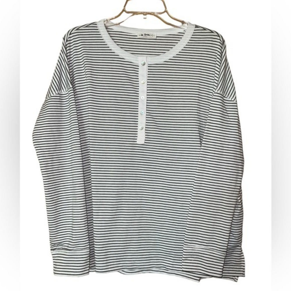 In‎ Loom Long Sleeve Striped Henley Shirt Stretch Women’s Size Large Gray White
